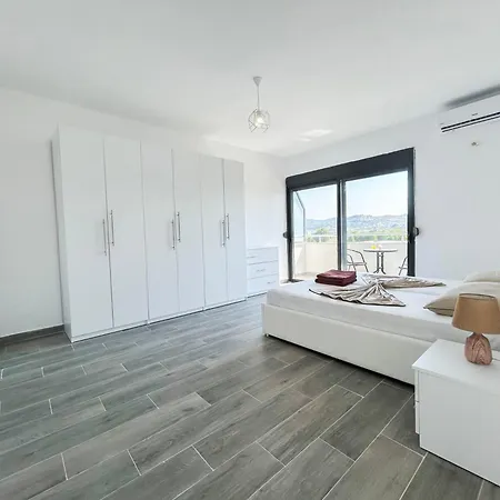 1 Bedroom 968 Apartment